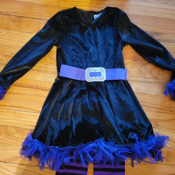 Toddler Witch Costume, size 3-4T - Picture 3 of 6